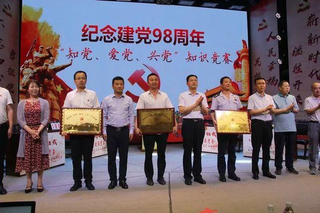 我的车有两把钥匙被朋友拿走一把，怎么防止他在我不知道的情况下把车开走呢？游戏画面